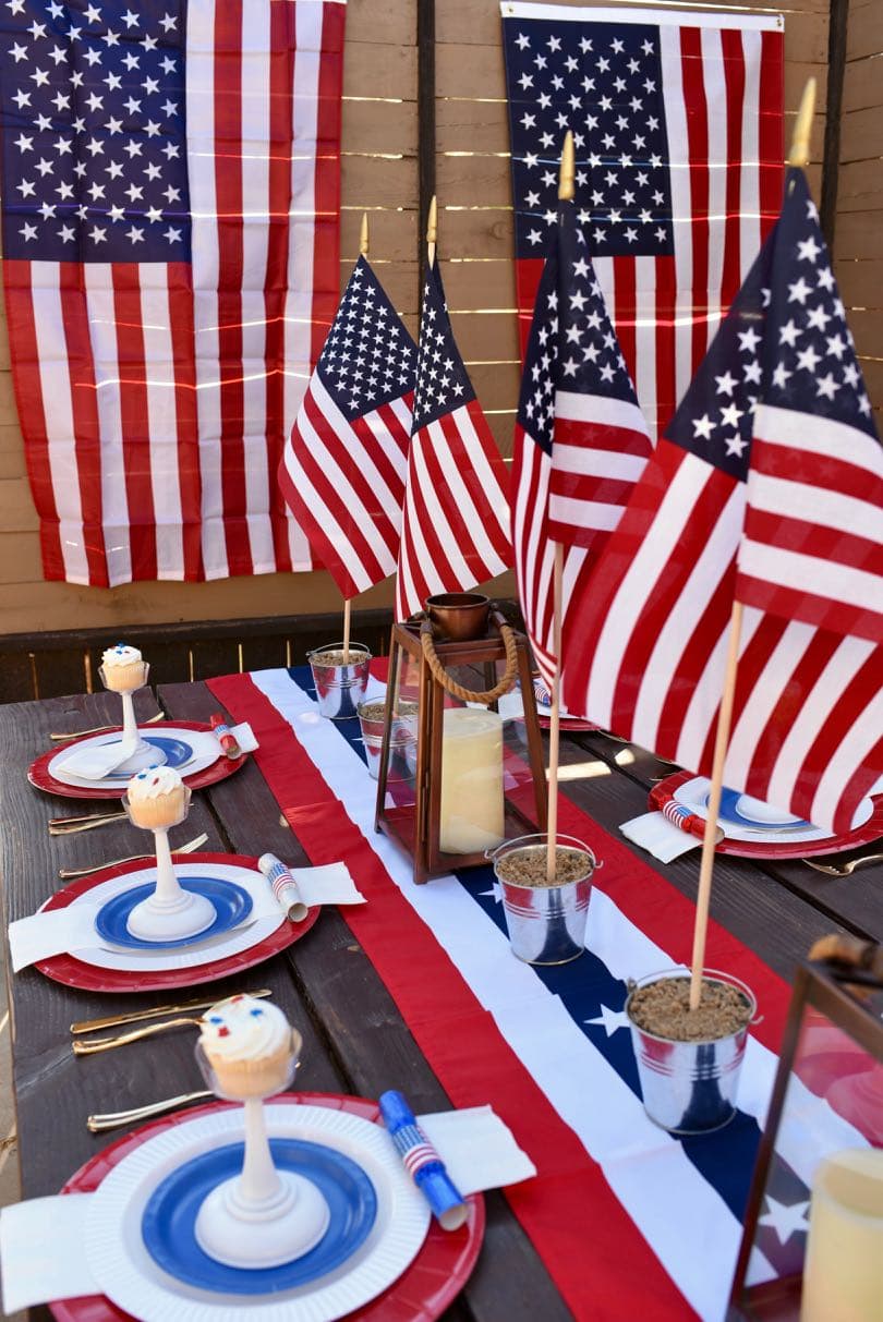 Fourth of July table setting and party - Make Life Lovely