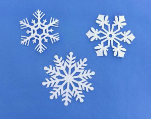 Snowflake Hanging Decorations to Turn Your Home Into a Winter ...